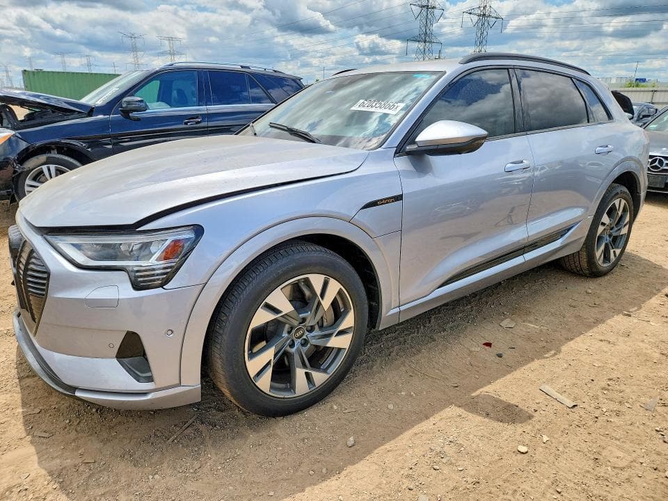 2022 AUDI E-TRON PREMIUM - 1