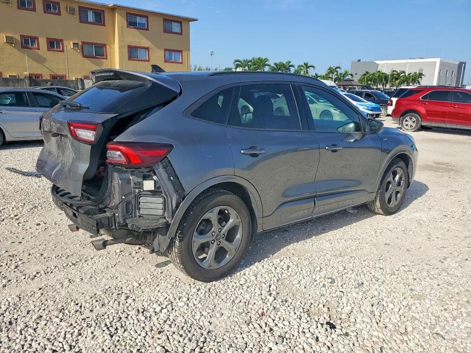 2023 FORD ESCAPE ST LINE 3