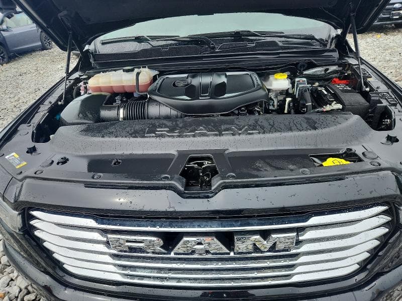 2025 RAM 1500 LARAMIE 11