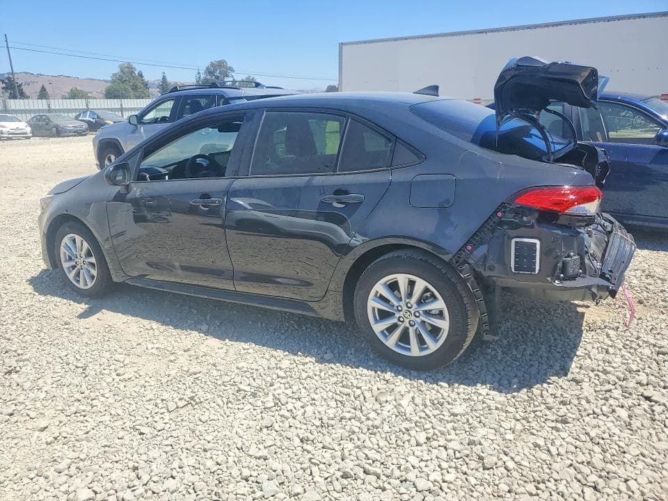 2026 TOYOTA COROLLA LE 2