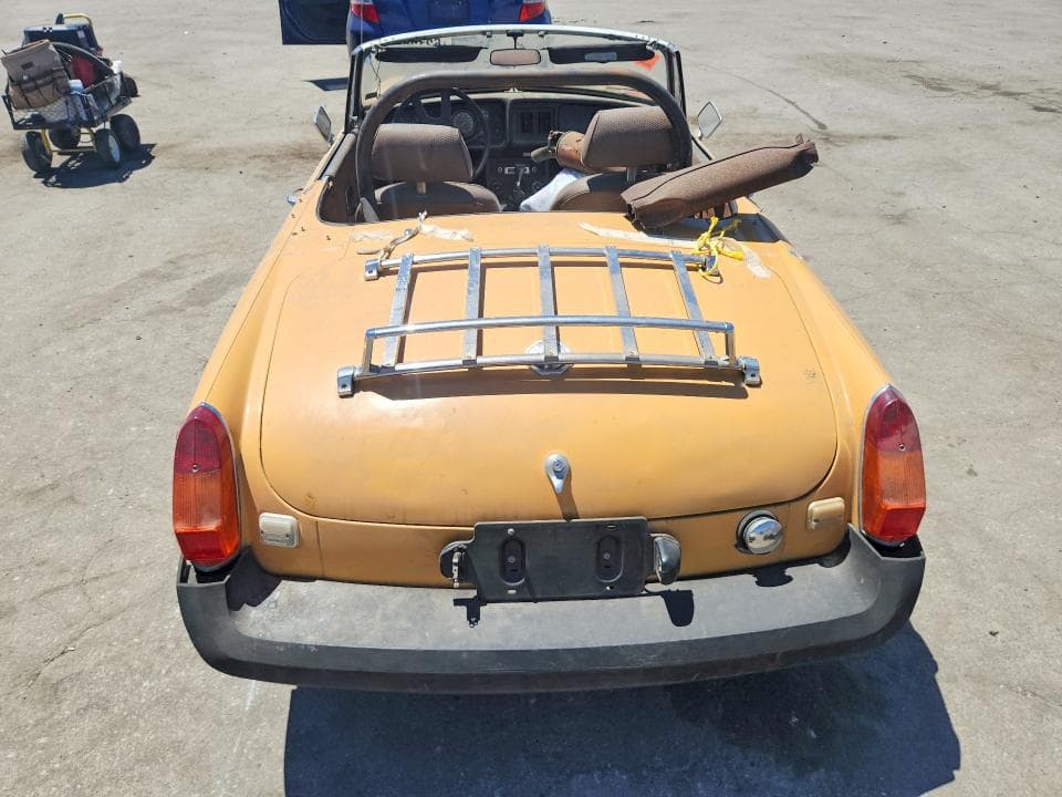1977 MG B 6