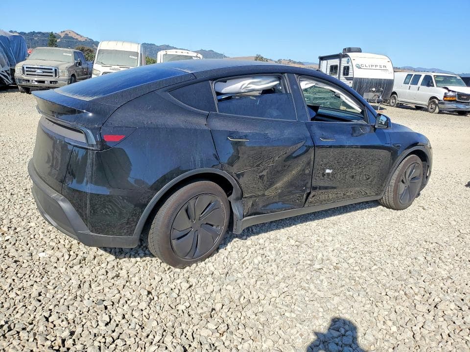 2026 TESLA MODEL Y 3