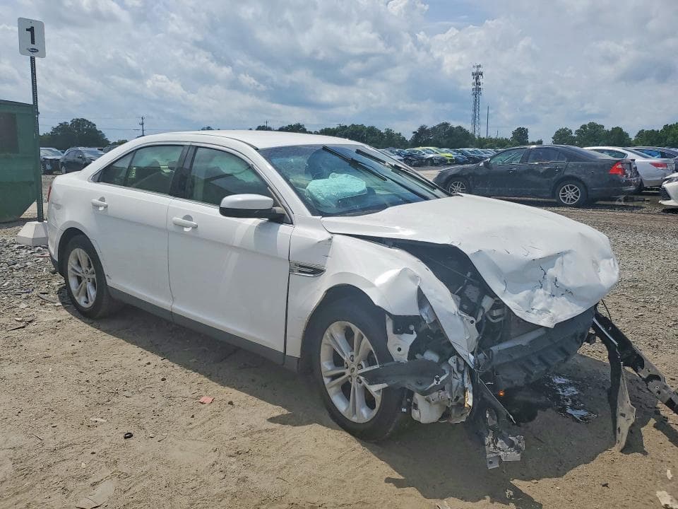 2018 FORD TAURUS SEL 4