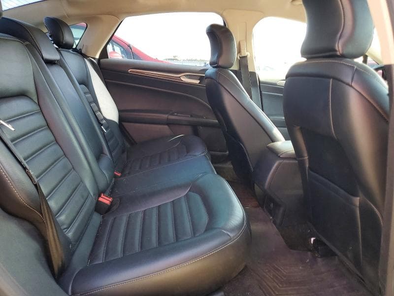 2017 FORD FUSION SE 10