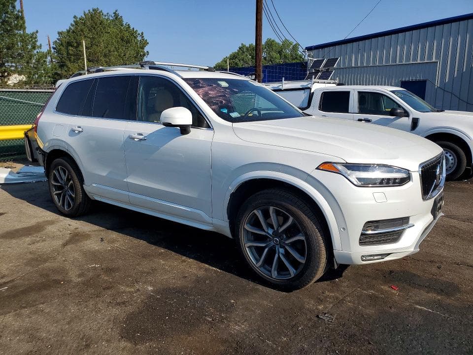 2017 VOLVO XC90 T6 4