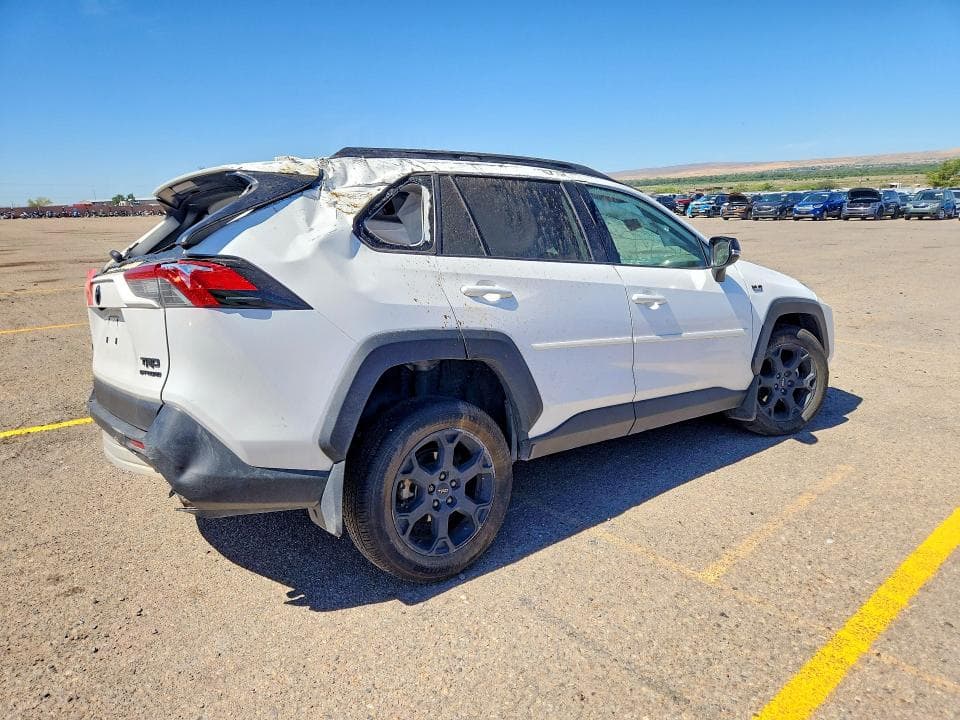 2023 TOYOTA RAV4 TRD OFF ROAD 3
