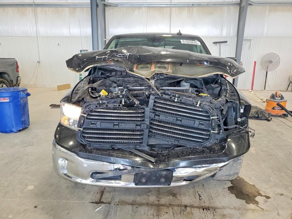 2018 RAM 1500 SLT 5