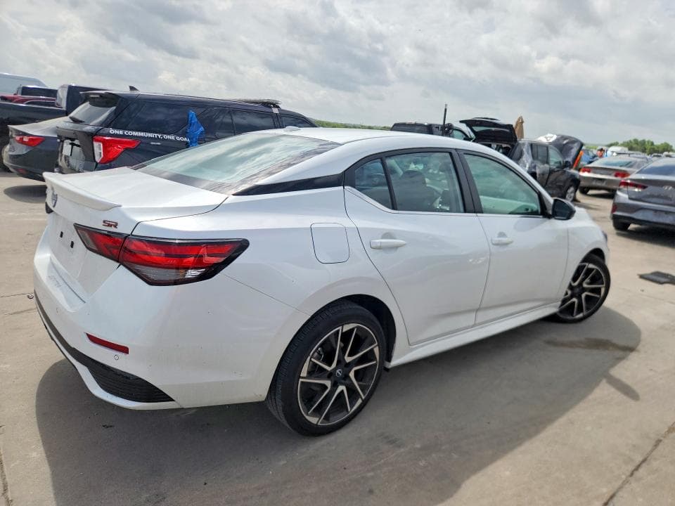 2025 NISSAN SENTRA SR 3