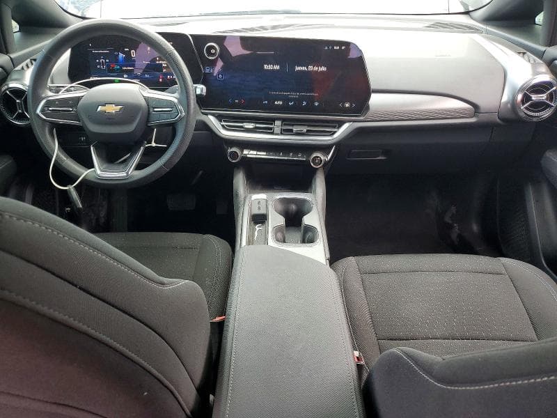 2025 CHEVROLET EQUINOX LT 8