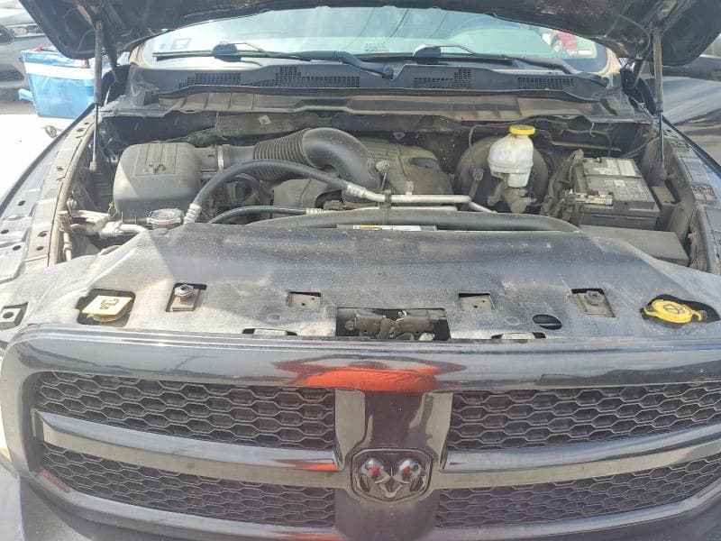 2019 RAM 1500 CLASSIC SLT 11