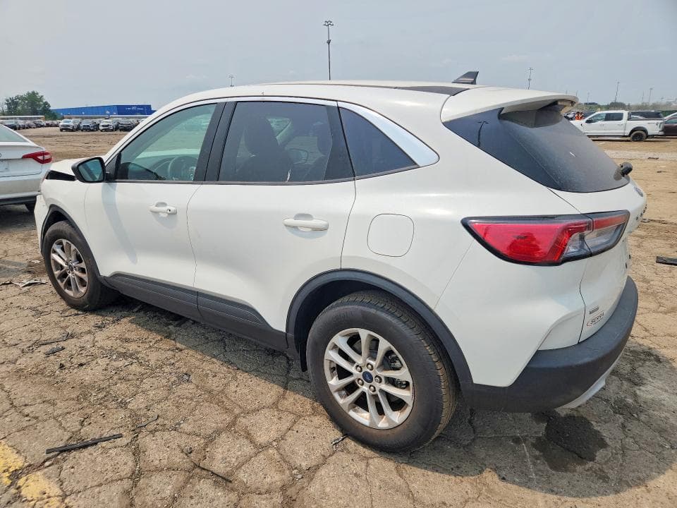 2022 FORD ESCAPE SE 2