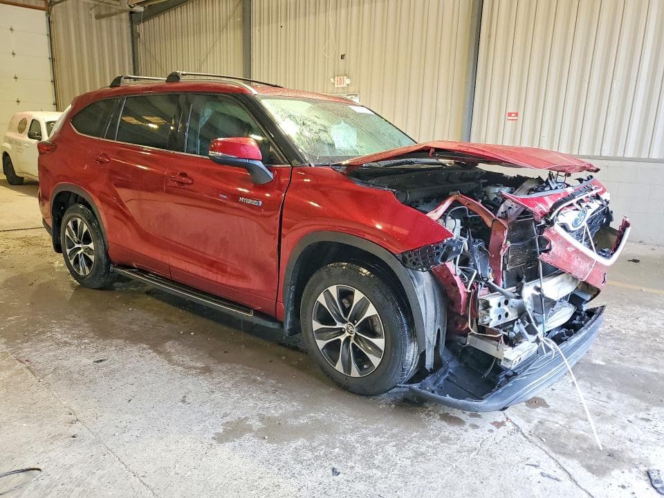 2020 TOYOTA HIGHLANDER HYBRID XLE 4