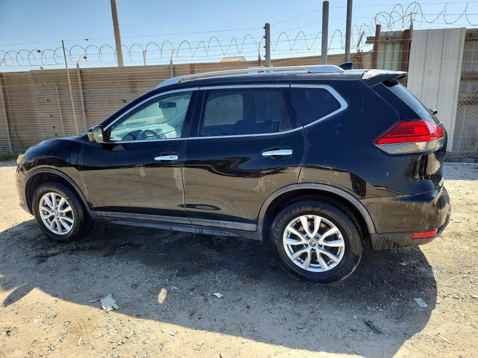 2017 NISSAN ROGUE SV 2