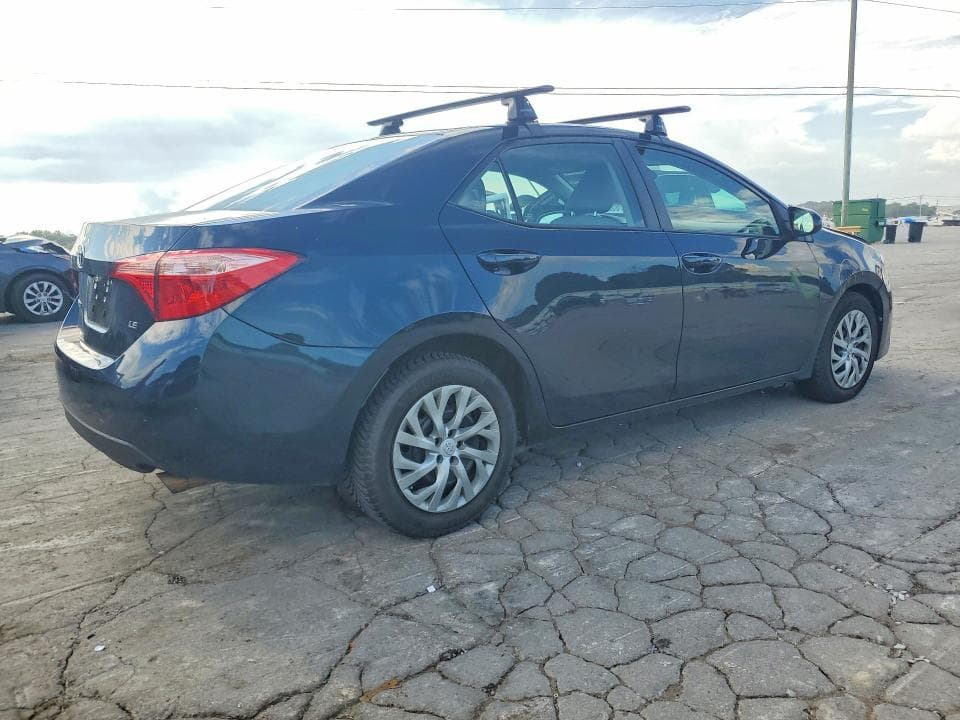 2018 TOYOTA COROLLA LE 3