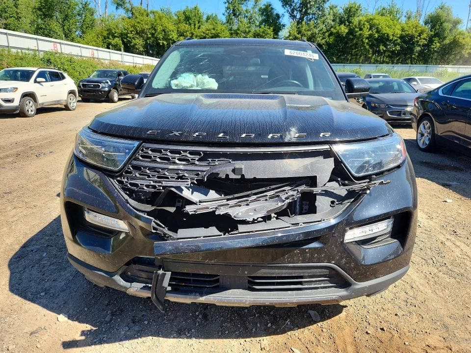 2022 FORD EXPLORER XLT 5