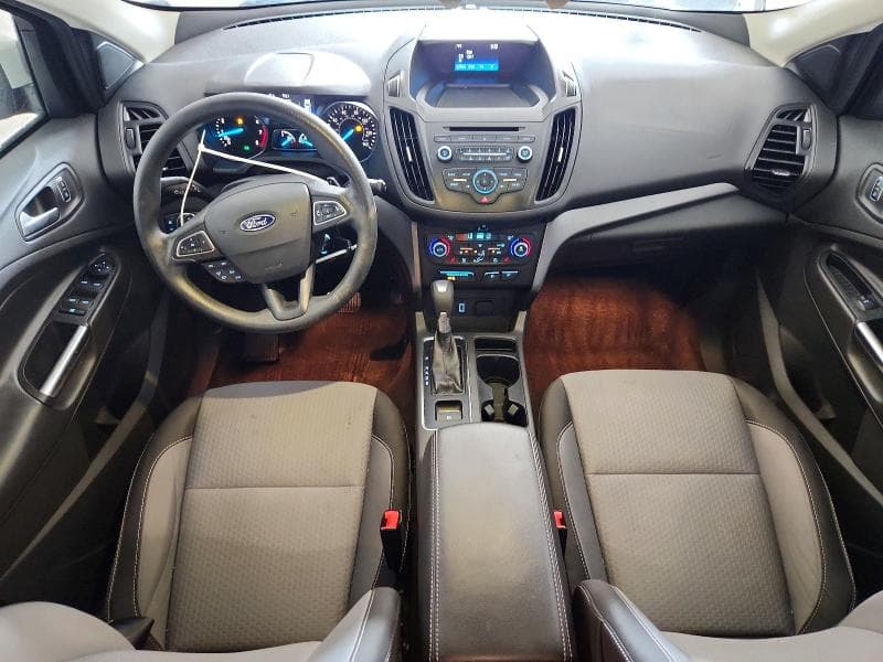 2017 FORD ESCAPE SE 8