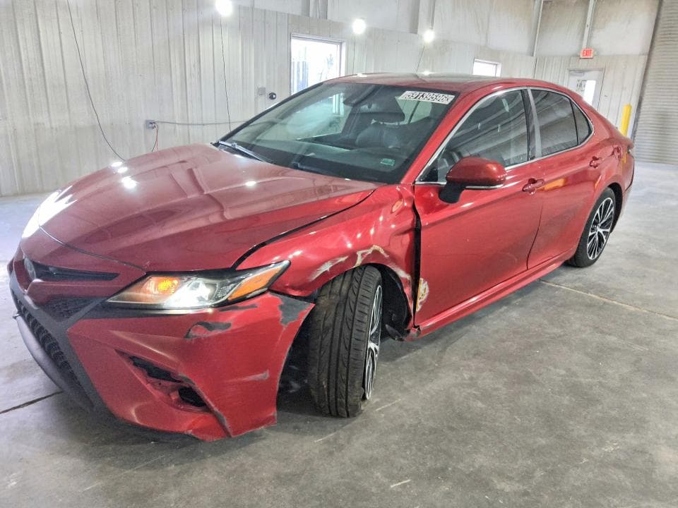 2019 TOYOTA CAMRY SE