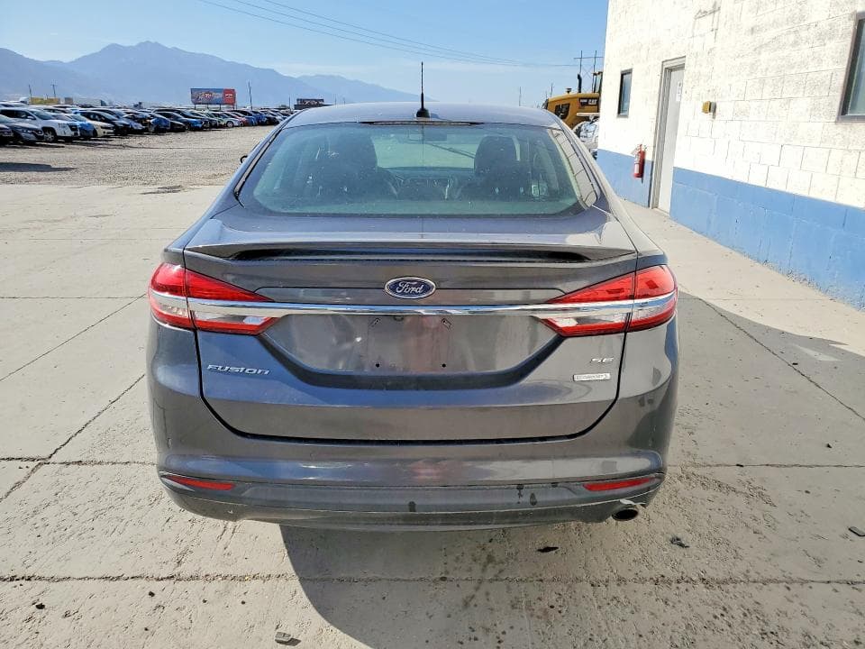 2017 FORD FUSION SE 6