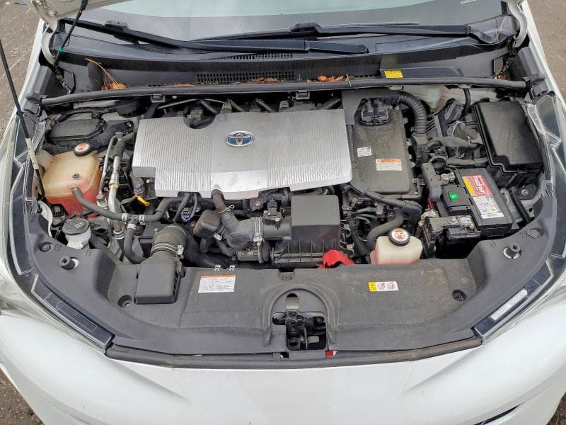 2018 TOYOTA PRIUS FOUR 11
