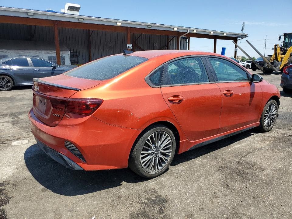 2022 KIA FORTE GT LINE 3