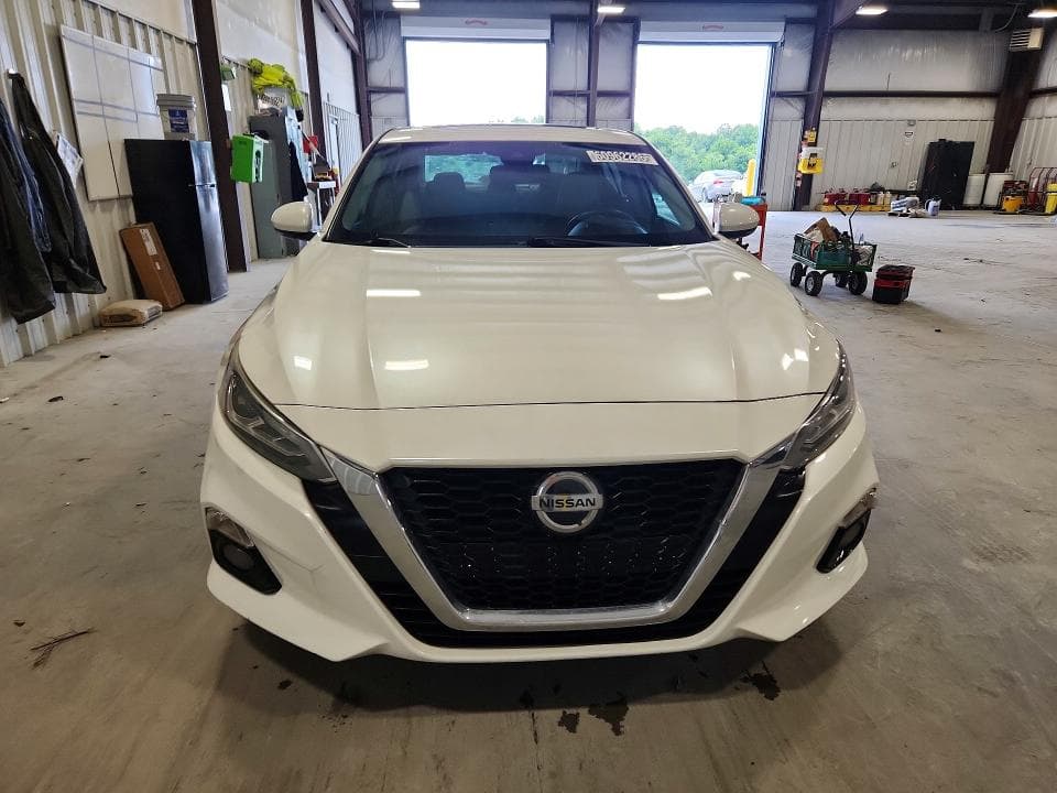 2019 NISSAN ALTIMA SV 5