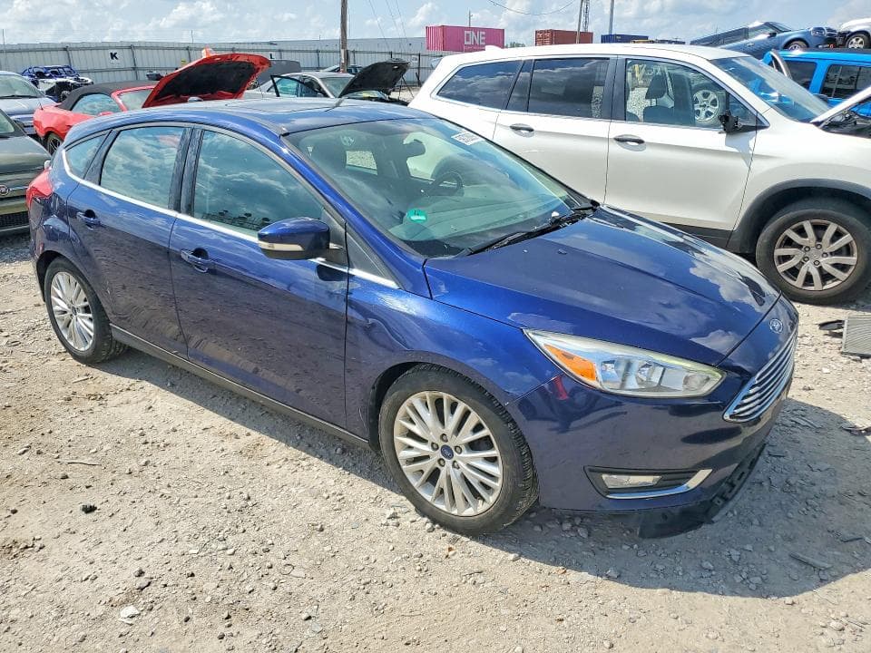 2017 FORD FOCUS TITANIUM 4