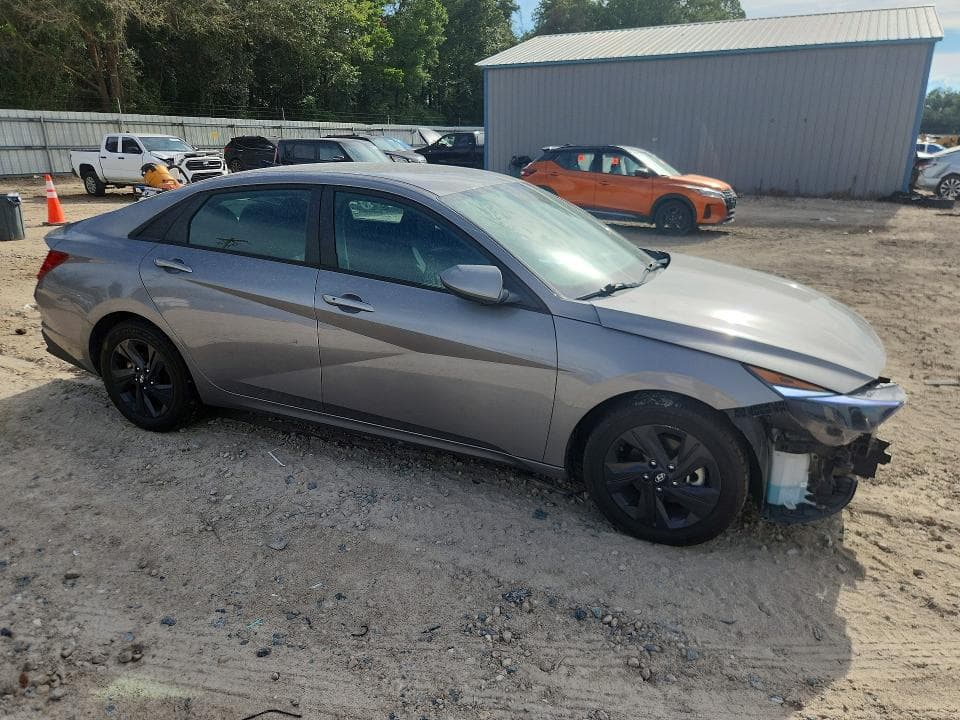2021 HYUNDAI ELANTRA BLUE 4