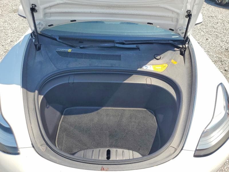2018 TESLA MODEL 3 11