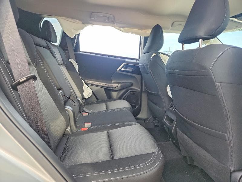 2025 MITSUBISHI OUTLANDER ES 11