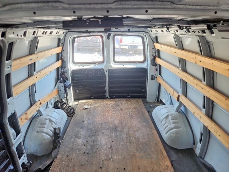 2024 CHEVROLET EXPRESS G2500 10