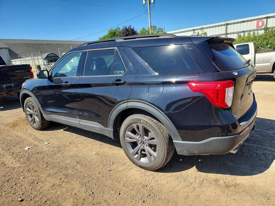 2022 FORD EXPLORER XLT 2