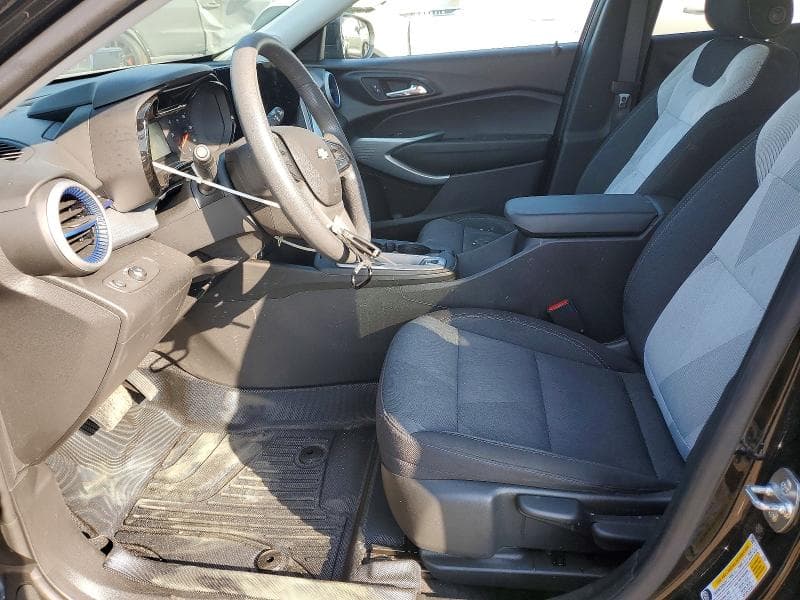 2024 CHEVROLET TRAX LS 7