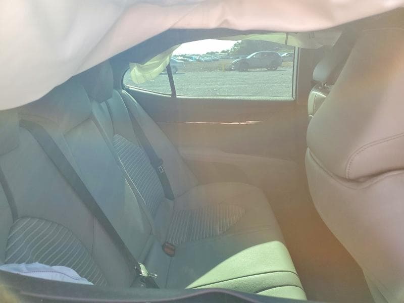 2021 TOYOTA CAMRY SE 10