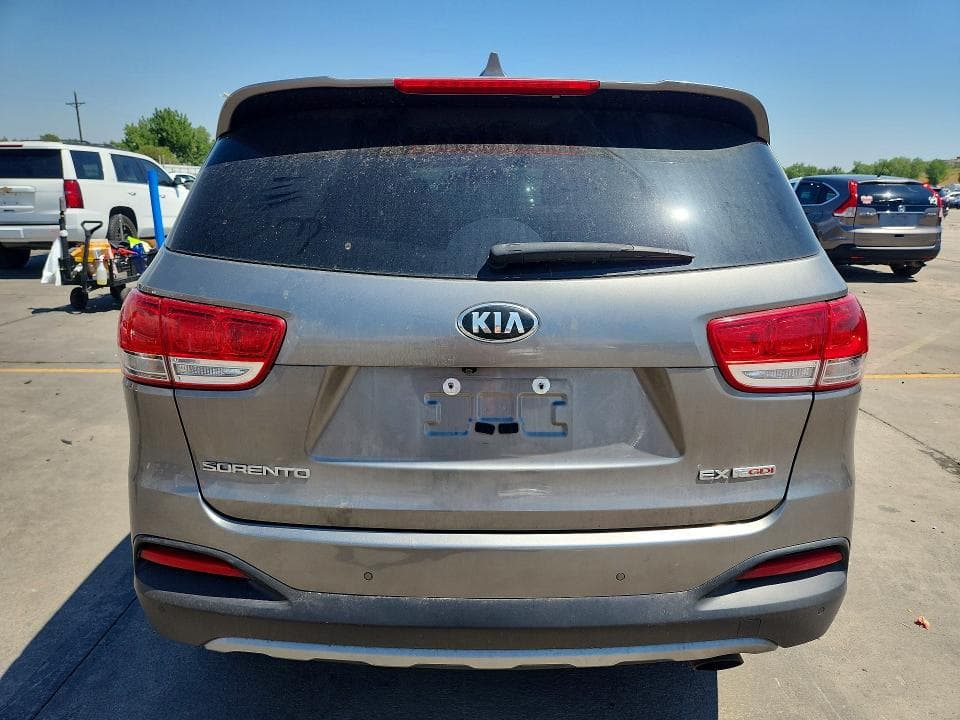 2017 KIA SORENTO EX 6