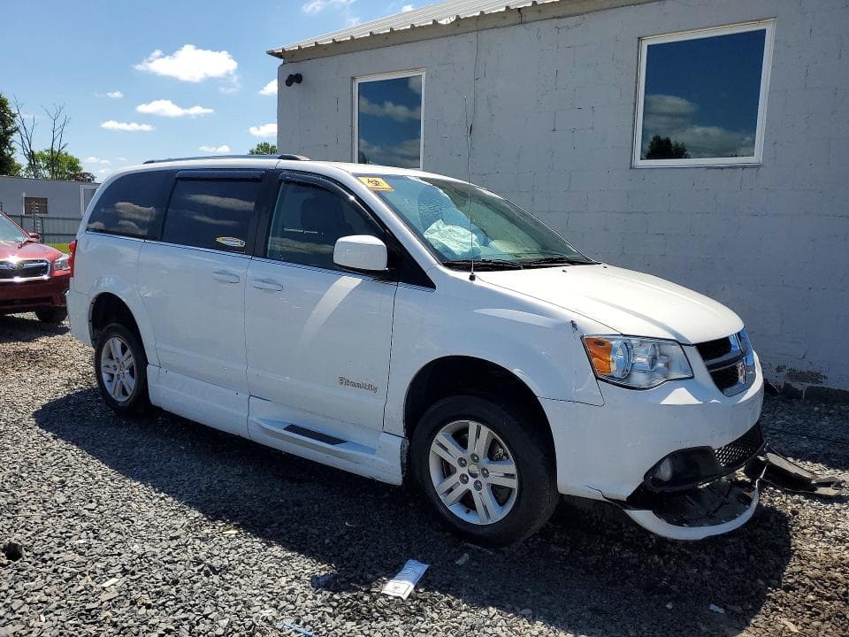 2019 DODGE GRAND CARAVAN SXT 4
