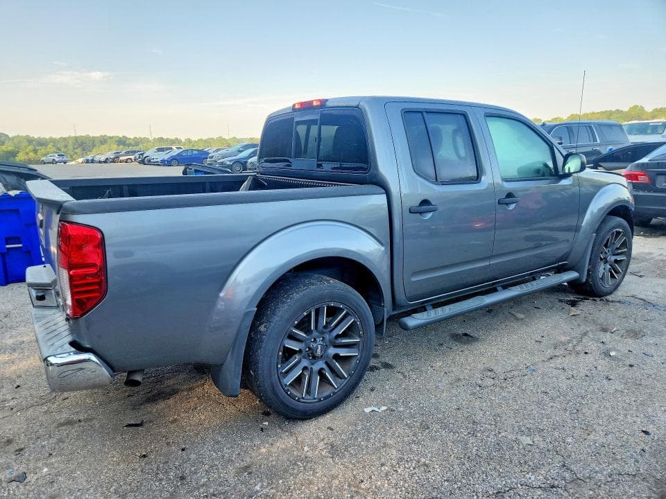 2017 NISSAN FRONTIER SV 3