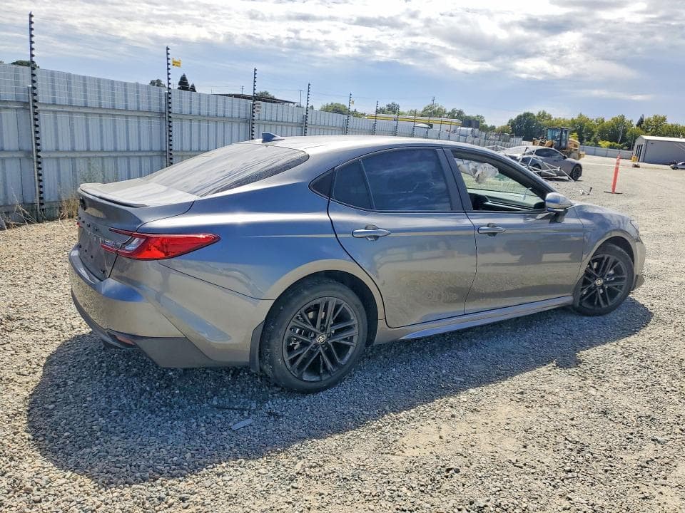 2026 TOYOTA CAMRY SE 3
