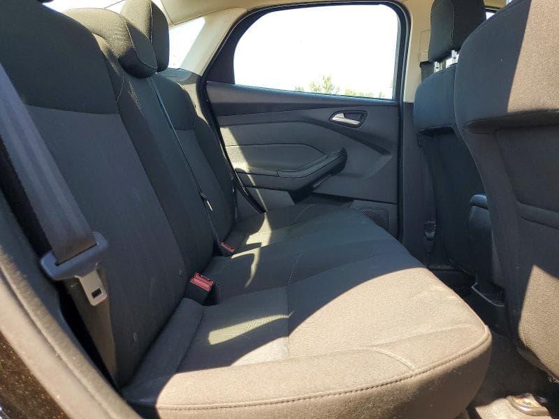 2018 FORD FOCUS SE 10