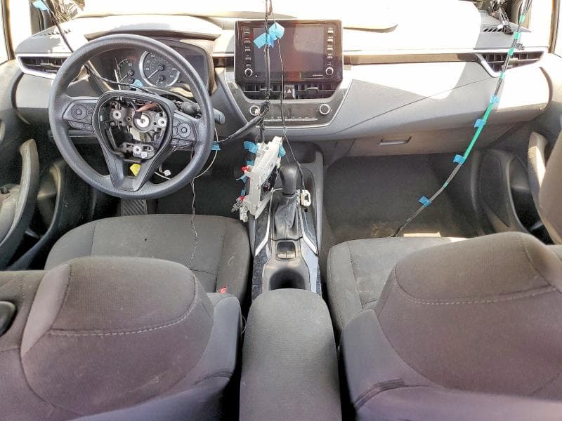 2021 TOYOTA COROLLA LE 8
