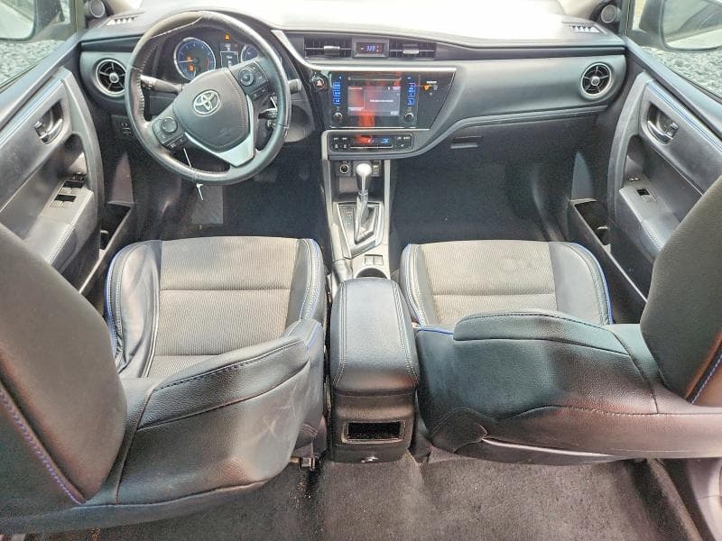 2017 TOYOTA COROLLA SE 8