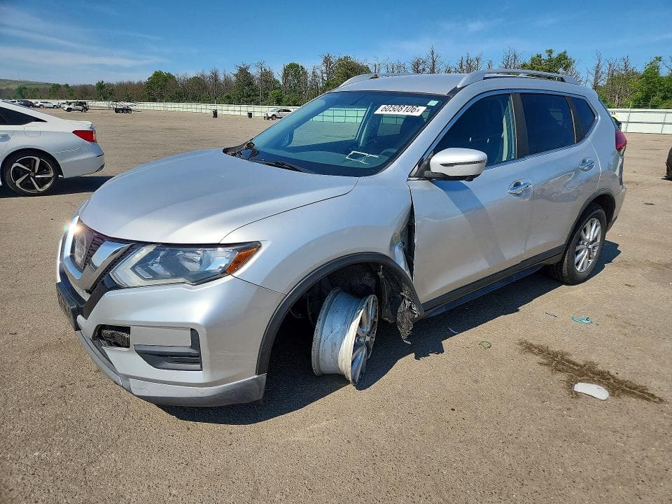 2017 NISSAN ROGUE SV - 1