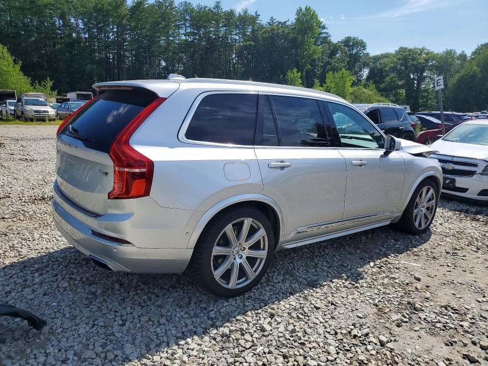 2017 VOLVO XC90 T6 3