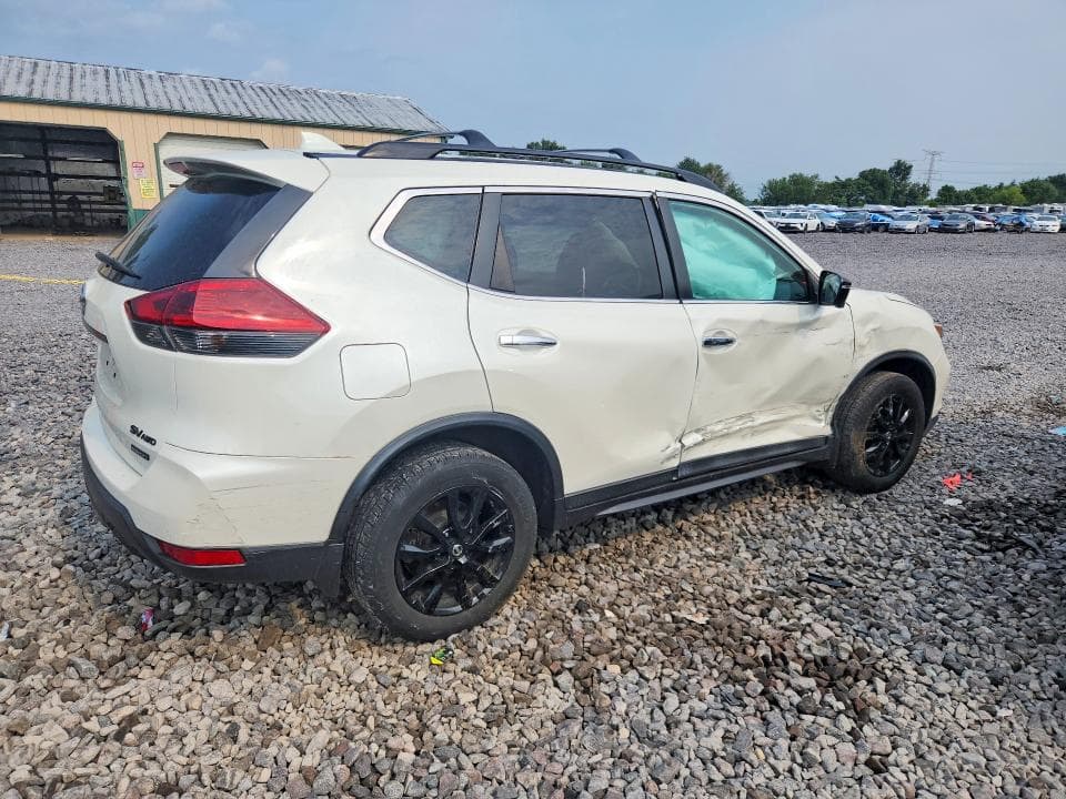 2018 NISSAN ROGUE SV 3