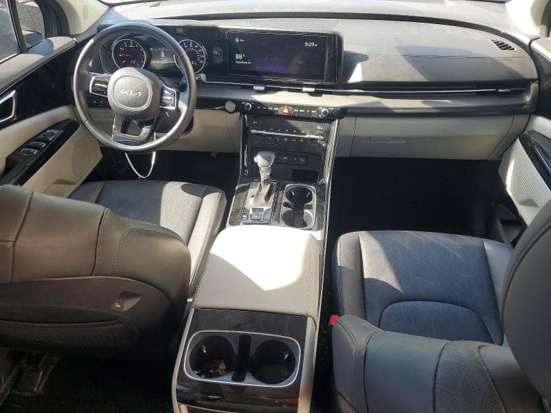 2022 KIA CARNIVAL EX 8