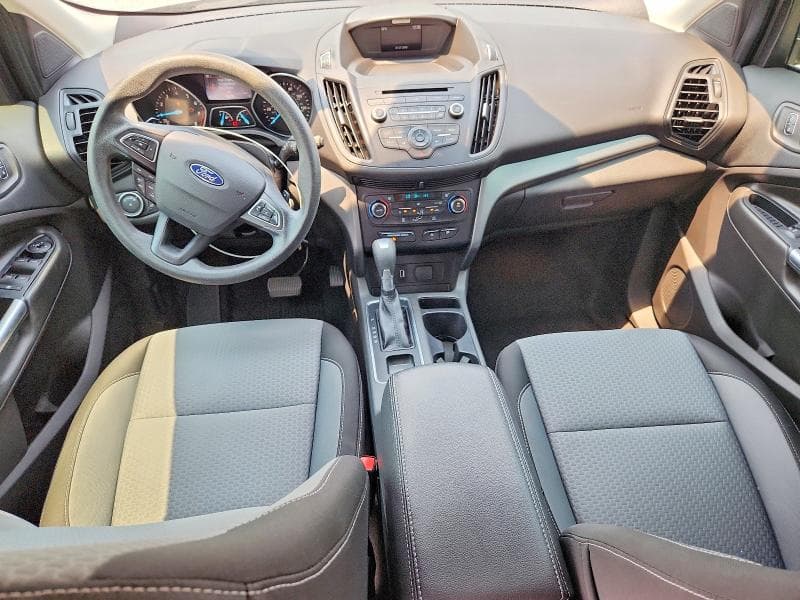 2017 FORD ESCAPE SE 8