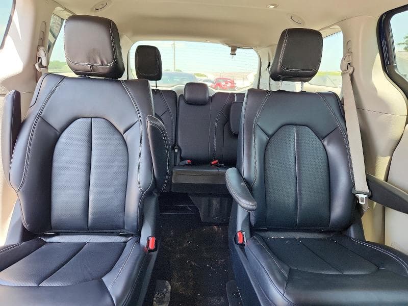 2023 CHRYSLER PACIFICA HYBRID TOURING L 10