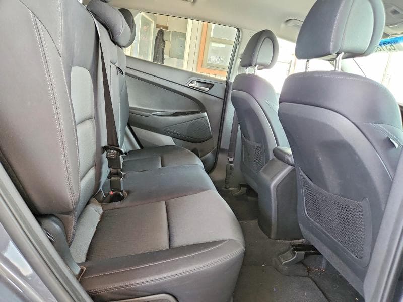 2018 HYUNDAI TUCSON SE 10