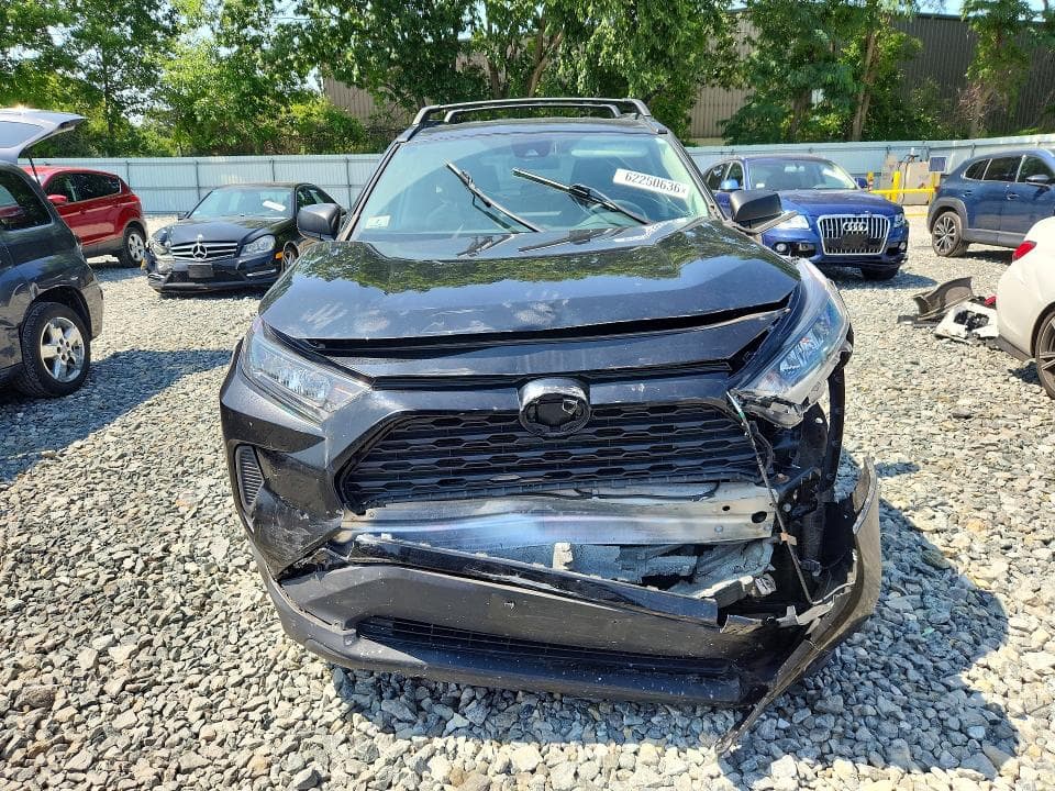 2020 TOYOTA RAV4 LE 5