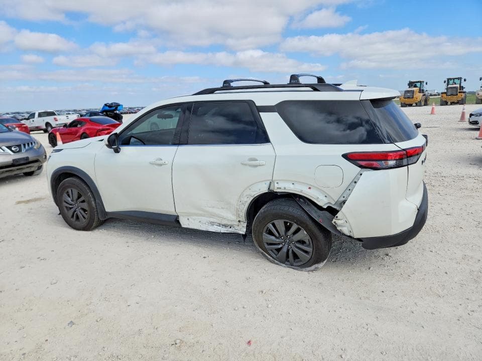 2023 NISSAN PATHFINDER SV 2
