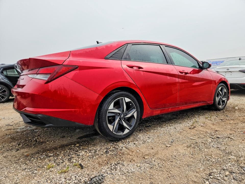 2023 HYUNDAI ELANTRA SEL 3